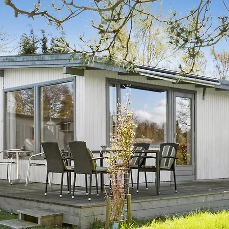 Beautiful Home In Stubbekobing With Wifi